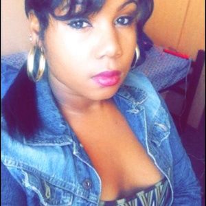 Meet your Posher, Kelisha