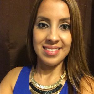 Meet your Posher, Leticia