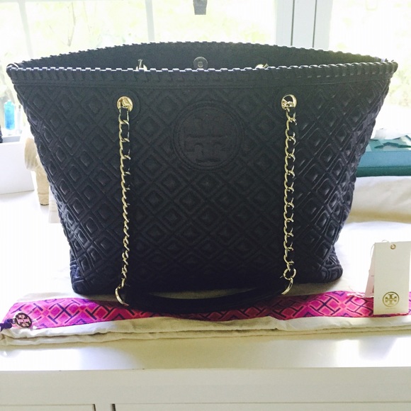 TORY BURCH MARION QUILTED EAST WEST TOTE BAG