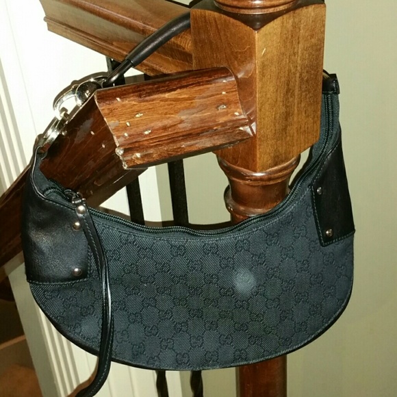 Small Gucci hobo