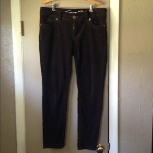 Brown corduroy skinny pants