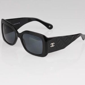 AUTHENTIC Chanel 5019 Sunnies!