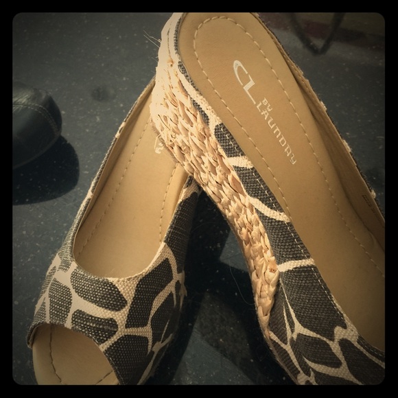 Chinese Laundry "Date Night" wedge  slide sandals.