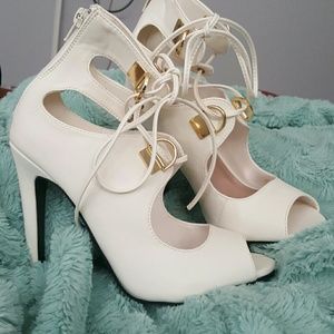 Lola Shoetique Leading Lady - white