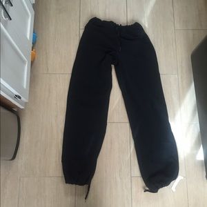 Lululemon yoga pants
