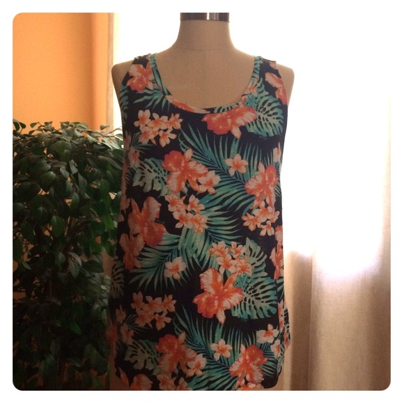 Victoria's Secret PINK tropical muscle tank