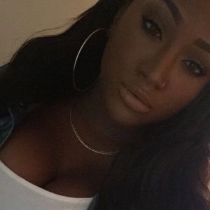 Meet your Posher, Diamond