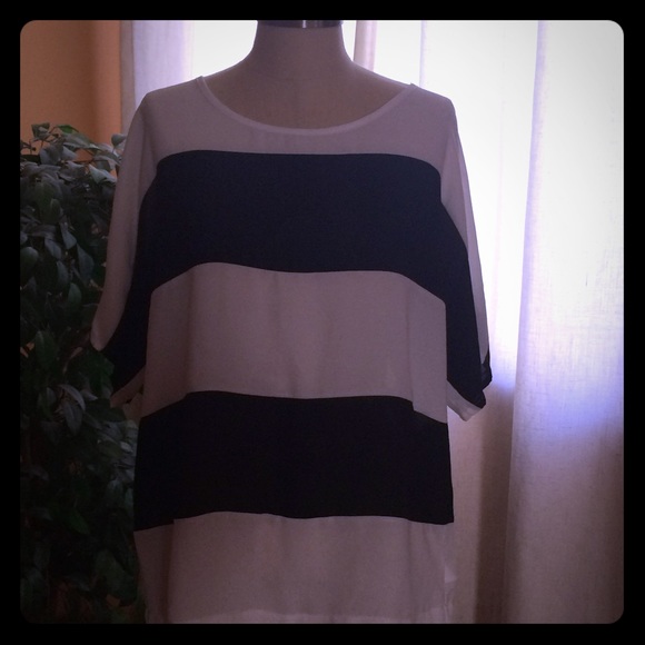 Brand New Never Worn Maurice's Striped blouse