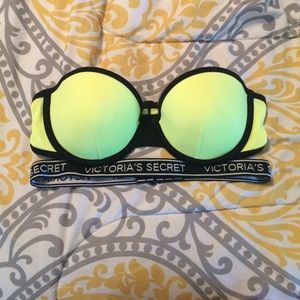 Double banded vs bikini top with strings included