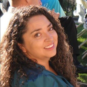 Meet your Posher, Cecy