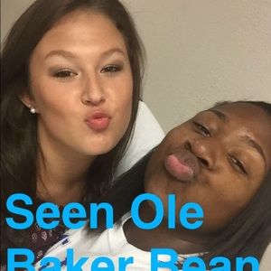 Meet your Posher, Elise