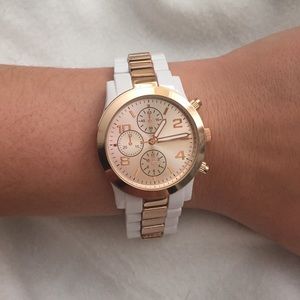 Rose gold/white watch