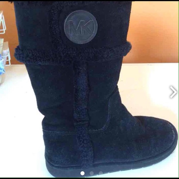 🚫SOLD 🚫Michael kors fur boots