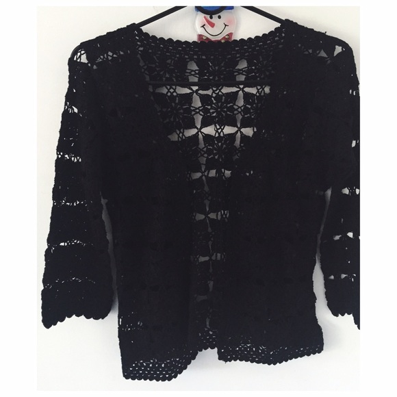 Beautiful Small Sweater Top Layer in Black - Picture 1 of 4