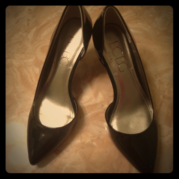 PRICE REDUCED!! BCBG black pumps