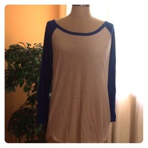 American Eagle Royal Blue and White baseball tee