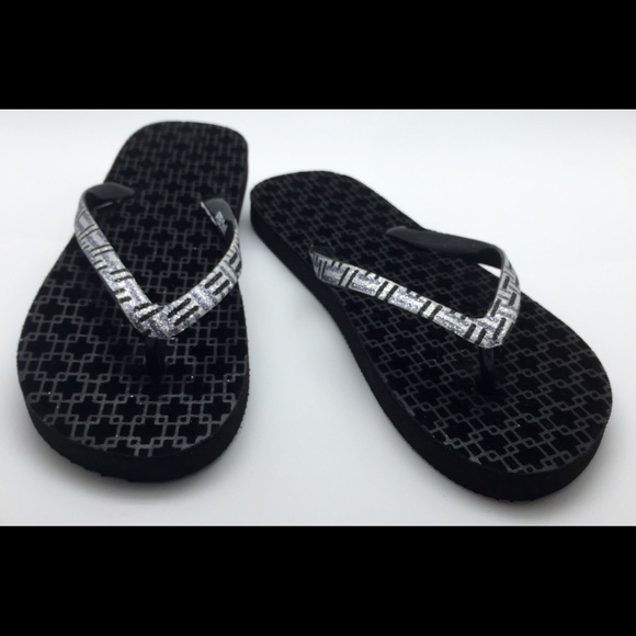 NWT ๐HP๐ metallic velvet flatform flip flops ๐ - Picture 4 of 4