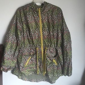 Raincoat - light water resistant