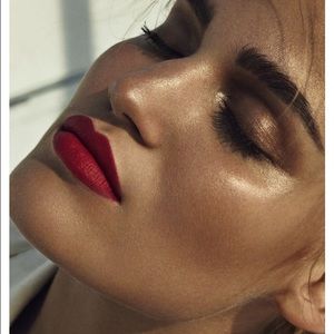 Meet your Posher, Gwen