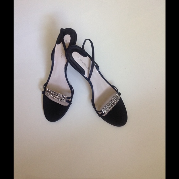 BCBG Max Azria  dress sandals in black satin👠