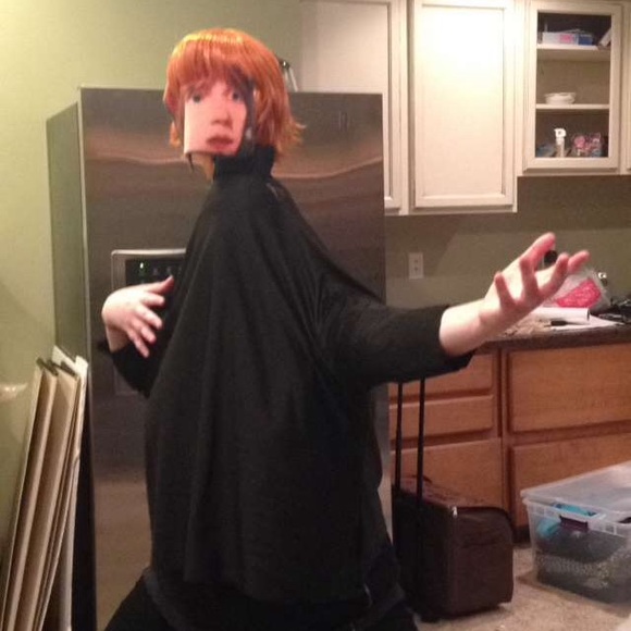 Meet your Posher, Nina - Picture 2 of 4