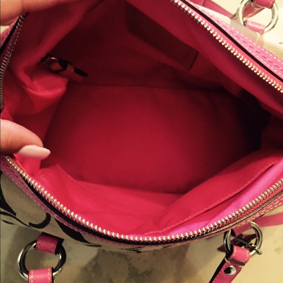 Coach - Picture 2 of 3