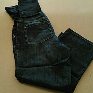 SOLD: Maternity capri's: SOLD