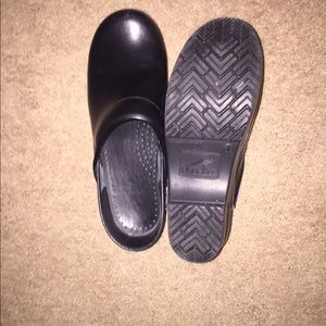 Dansko shoes, size 38, excellent condition!