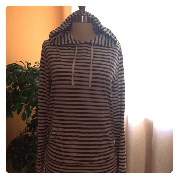 Old Navy Striped hoodie