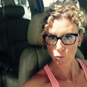 Meet your Posher, Casey