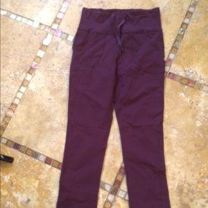 Lululemon skinny pants with drawstring.
