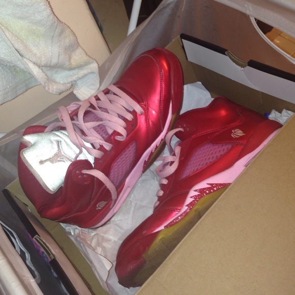 Valentine 5s - Picture 1 of 1