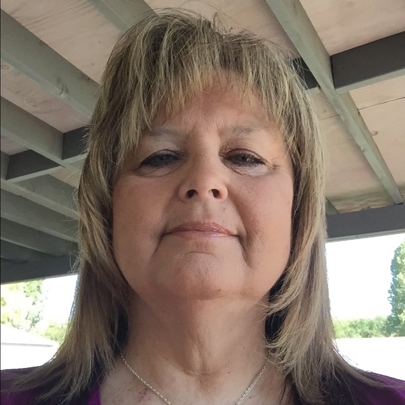 Meet your Posher, Karen - Picture 1 of 1