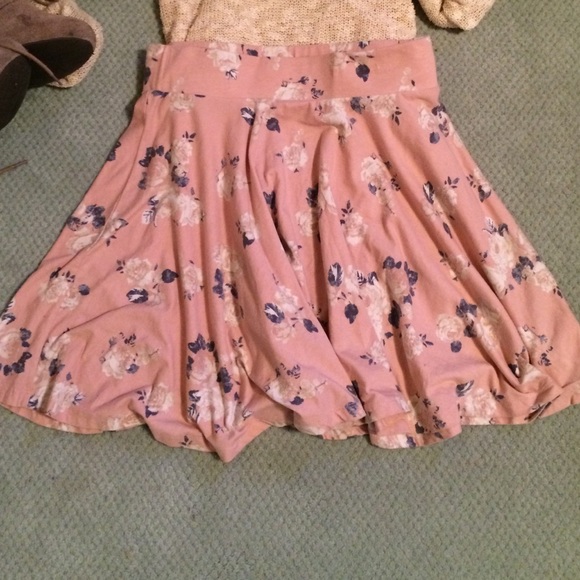 UO skater skirt 🎀 - Picture 2 of 2