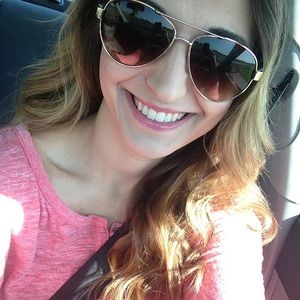 Meet your Posher, Shelby