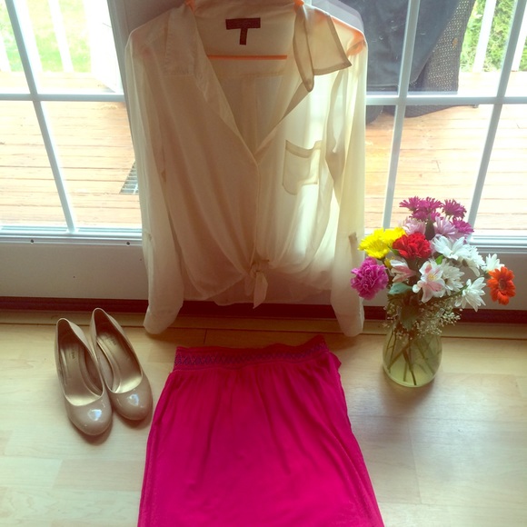 Jessica Simpson Tops - Sheer Jessica Simpson Blouse XL