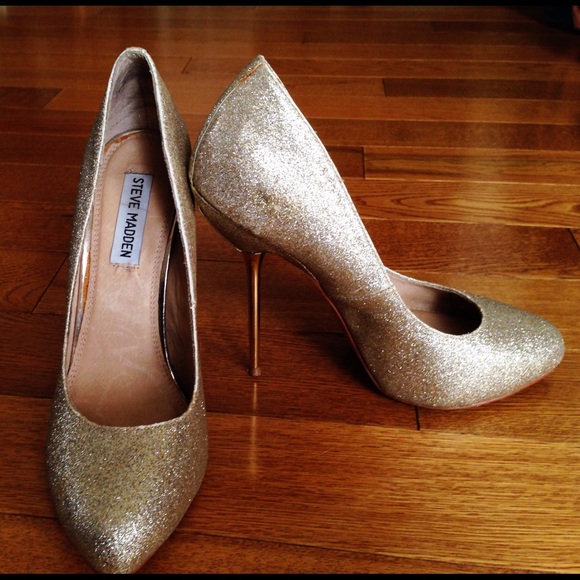 Steve Madden gold stilettos