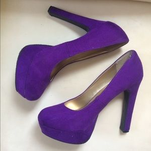Purple Pumps