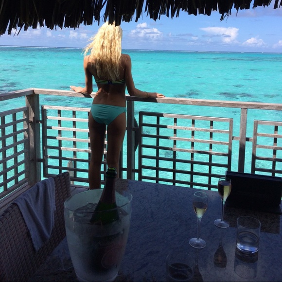 Meet your Posher, Ashton - Picture 3 of 4