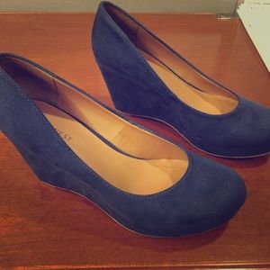 Nine West navy blue wedges