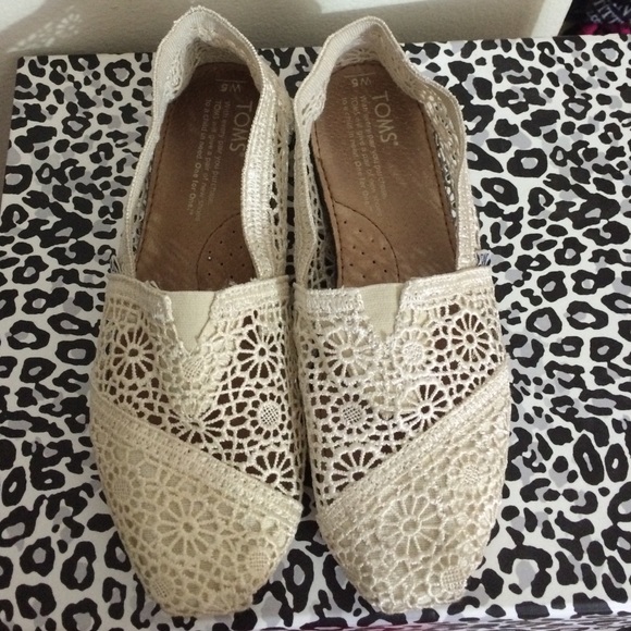 lace white TOMS