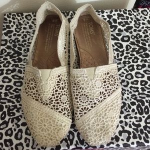 lace white TOMS