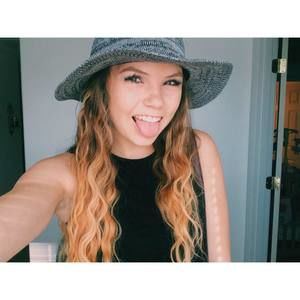 Meet your Posher, Katelynn