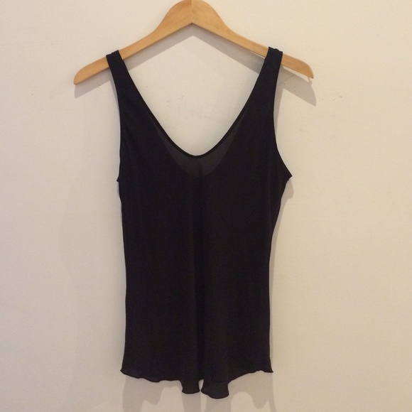 Aritzia Babaton Scoop Neck Cami