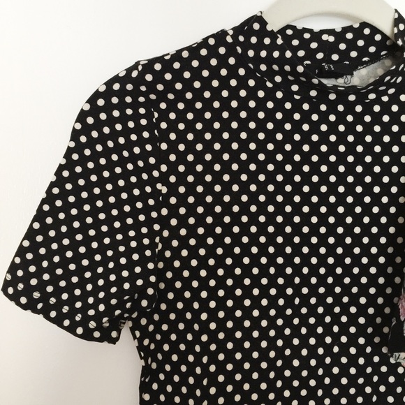 🚫sold🚫2 soft cropped top! (Polka dots/floral) - Picture 2 of 3