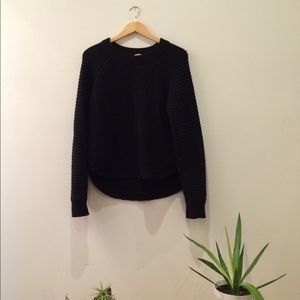 Aritzia Wilfred Calais Sweater