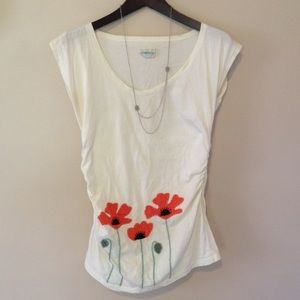 Cream top with poppies