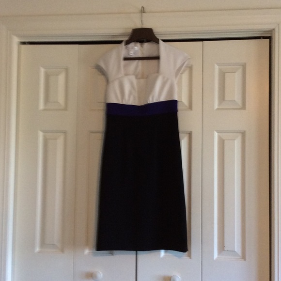 London Times stretch polyester dress! Body fitting