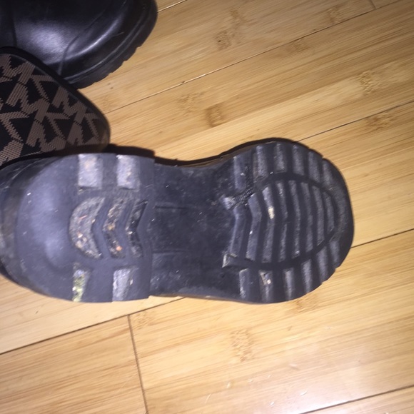 Authentic MK rain boots ❌‼SOLD ON MERCARII❌ - Picture 4 of 4