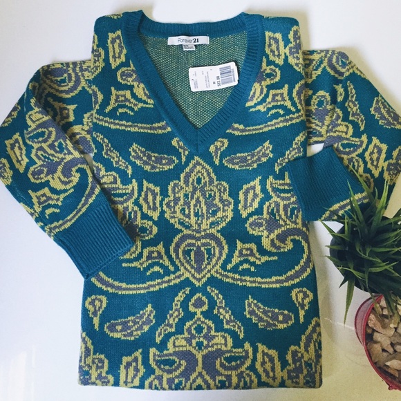 Baroque Graphic V-Neck Sweater